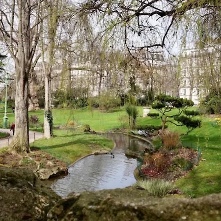 Batignolles - Parisian Проживание в семье